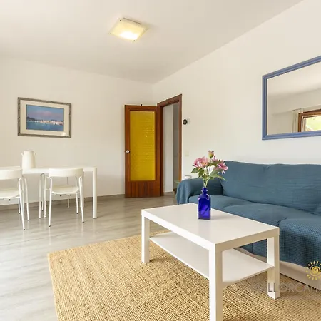 Voramar I First Line Pine Walk 아파트 *